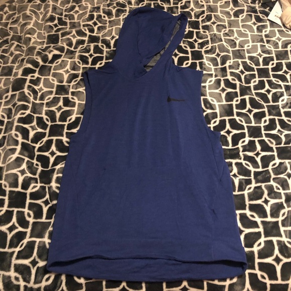 Nike Sleeveless Hoodie - Picture 1 of 3